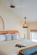 Staymaster White Castle-4BHK