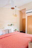 Staymaster White Castle-4BHK