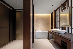 Chongqing Menghua Lushe Hotel