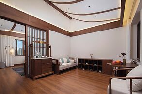 Chongqing Menghua Lushe Hotel