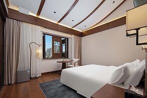 Chongqing Menghua Lushe Hotel