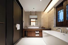Chongqing Menghua Lushe Hotel