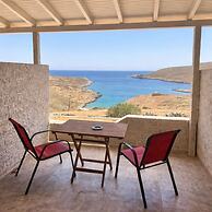 Tainaros Rooms - Beachfront Comfy Getaway
