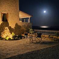 Tainaros Rooms - Beachfront Summer Getaway