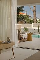 Kiva Luxury Suites & Villas