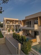 Kiva Luxury Suites & Villas