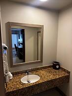 Spring Water Hotel & Suites