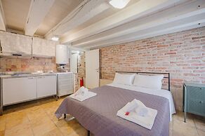 Balastro Design Rooms