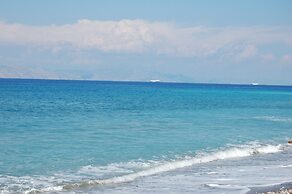 Paradisi Sea Escape Near the Beach