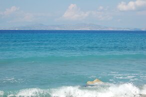 Paradisi Sea Escape Near the Beach