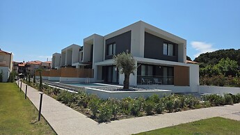 Viridian Exclusive Villas