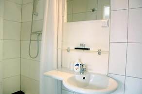 Ensche-Day Inn