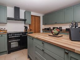 Champagne Cottage