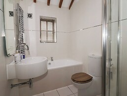 Champagne Cottage