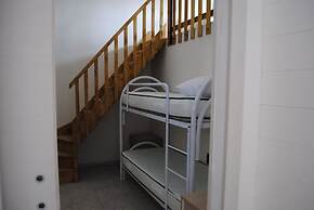 Luxar Room