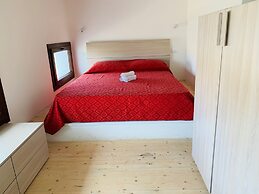 Luxar Room