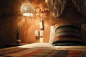 Straw hat suites La punta