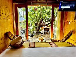 Straw hat suites La punta