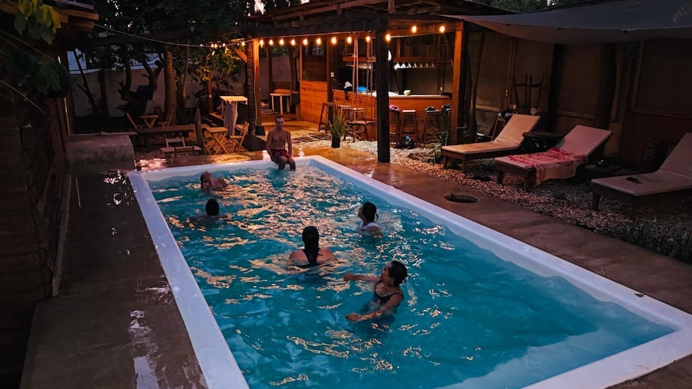 Straw hat suites La punta