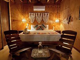 Straw hat suites La punta