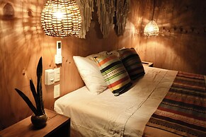 Straw hat suites La punta
