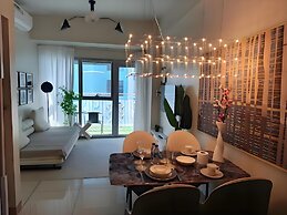 Deluxe Apartment Balcony Sea View