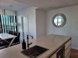 Skyline Apartment in Fortitude Valley
