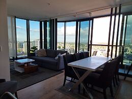 Skyline Apartment in Fortitude Valley