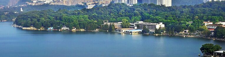 Baiyun Lakeside Hotel