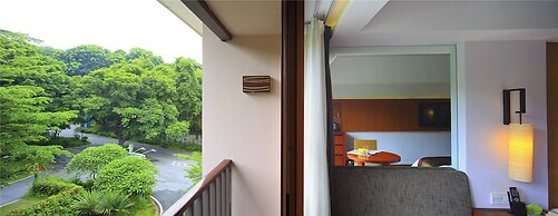 Baiyun Lakeside Hotel