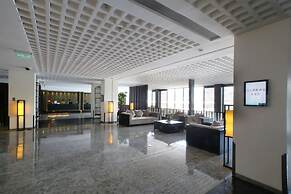 Baiyun Lakeside Hotel