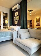 Seaview Bliss Studio - Tropical Elegance