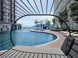 Seaview Bliss Studio - Tropical Elegance