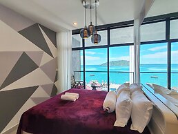 Seaview Bliss Studio - Tropical Elegance