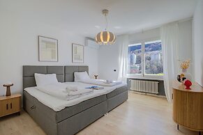 Lugano Lake View Villa w. Private Pool