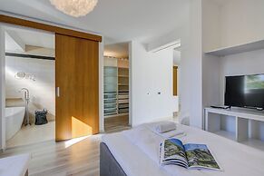 Lugano Lake View Villa w. Private Pool