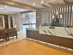 Hotel R C Regency