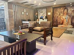Hotel R C Regency