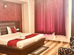 Hotel R C Regency