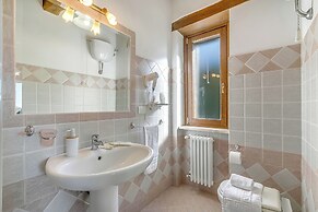 Le Sorgenti House