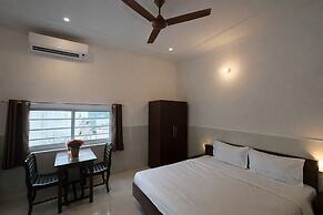 Hotel Govind Palace Near Ganga