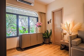Staymaster Casa D'amaaya 4BR- Pool