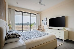 Staymaster Casa D'amaaya 4BR- Pool
