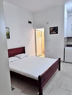 White Hills Apartments