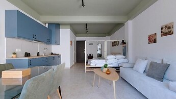 Modern Comfort N' City Vibes Apartment.