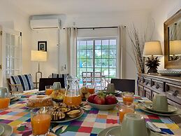 Vilamoura Summer Villa 3 by Homing