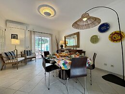 Vilamoura Summer Villa 3 by Homing