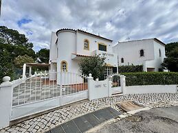Vilamoura Summer Villa 3 by Homing