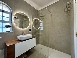 Vilamoura Summer Villa 3 by Homing