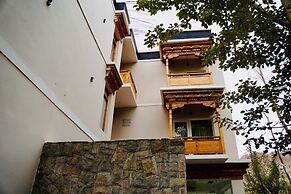 Hotel Walnut Ladakh